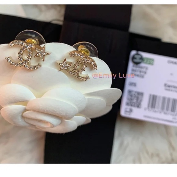 New Chanel CC stars crystals golden color stud earrings - Picture 4 of 12